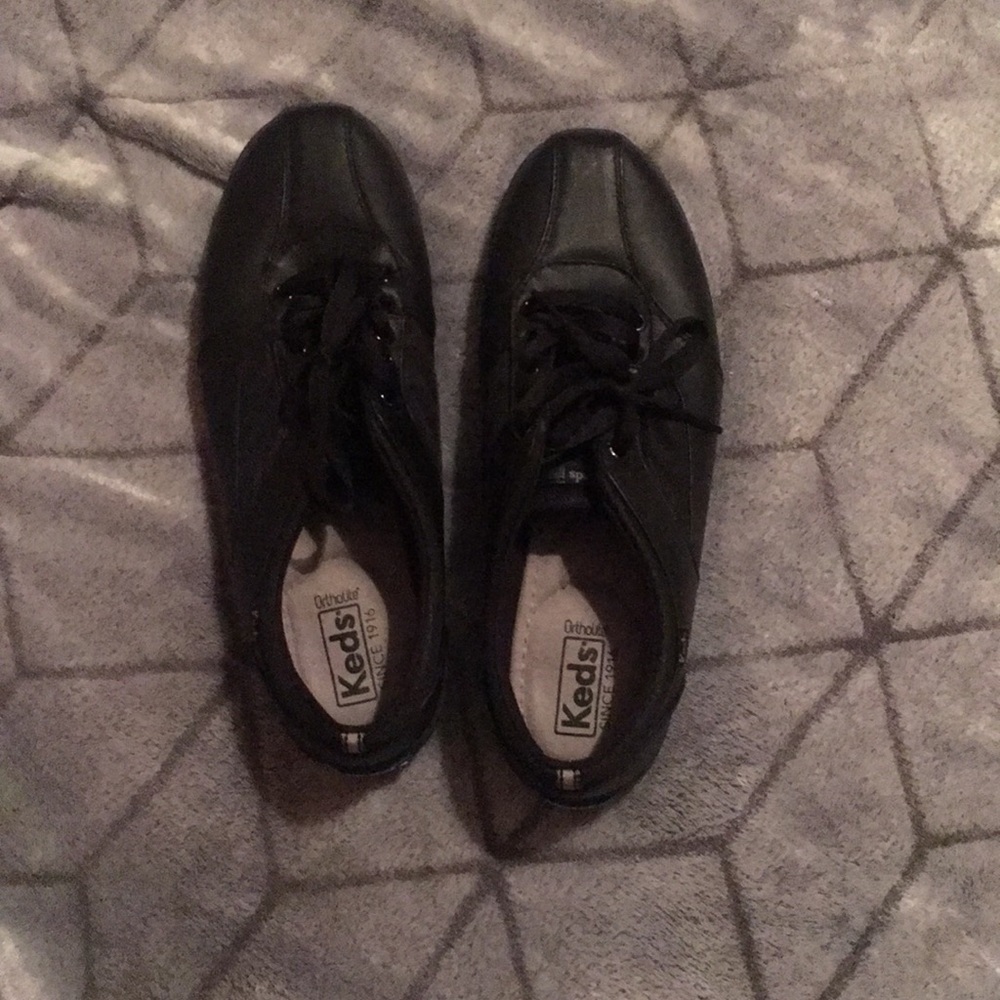 Black Keds
